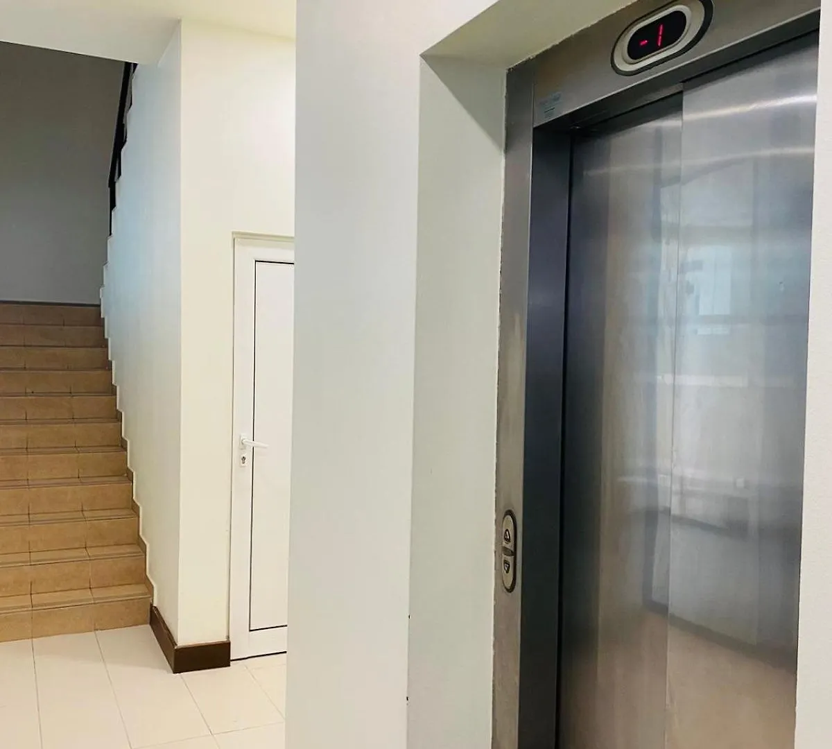 Freesia Apartment With Underground Parking Sofía